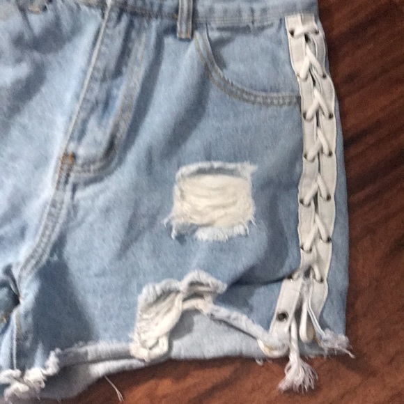 Juniors Shein Ripped side tie Jean shorts - Picture 2 of 9